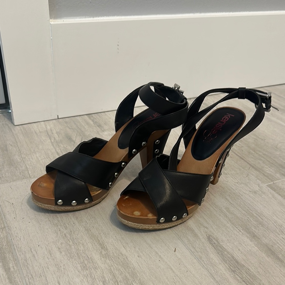 Kensie Girl Black Heeled Sandals with Crisscross Straps